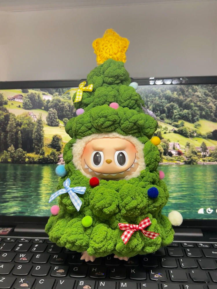 Monster Closet Labubu Clothes; Christmas tree outfit